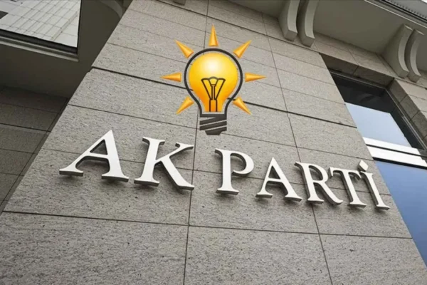 AK Parti İzmir’de 5 ilçe başkanı görevden al... AK Parti İzmir’de 5 ilçe başkanı görevden al...