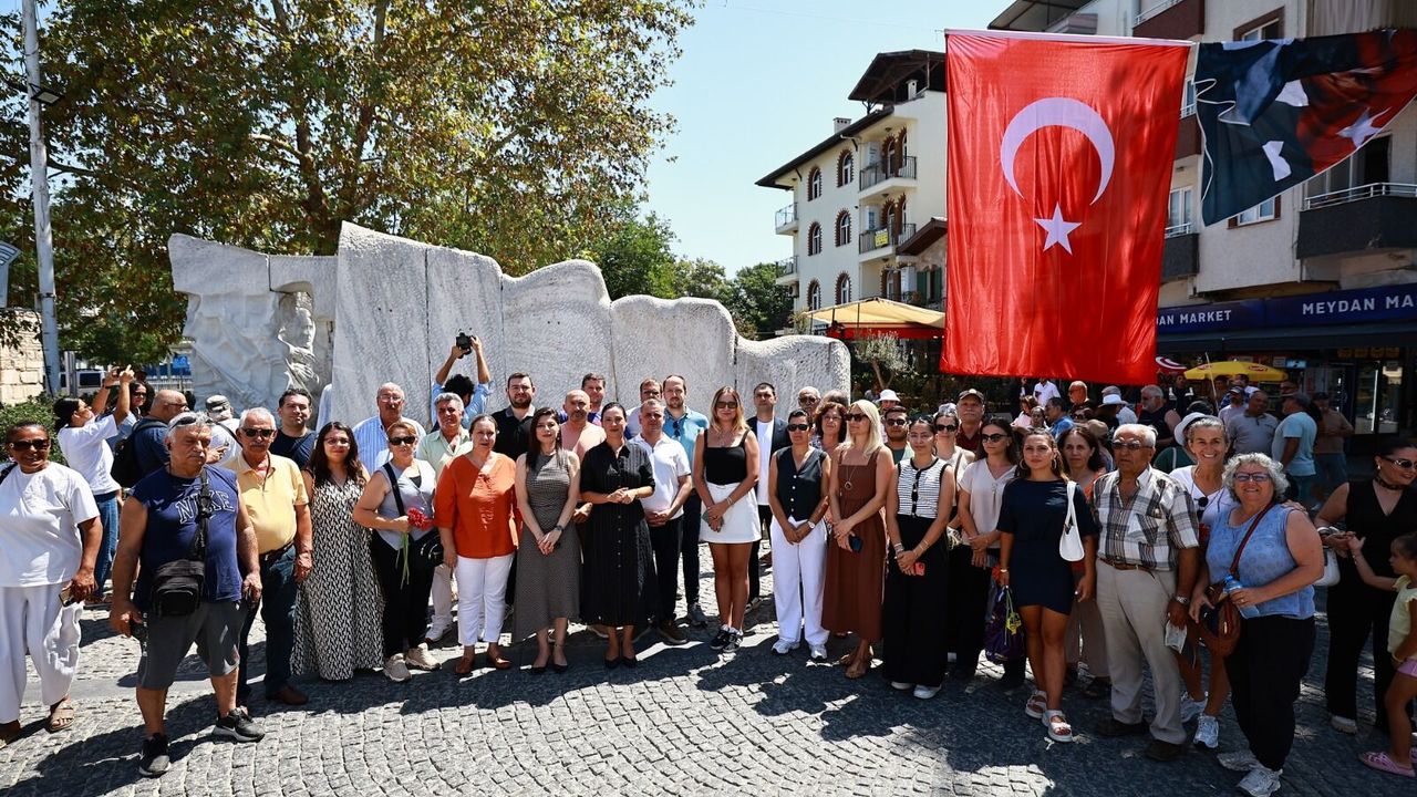 Başkan Sengel: Yeniden ayağa kalkma cesaretini temsil ediyor