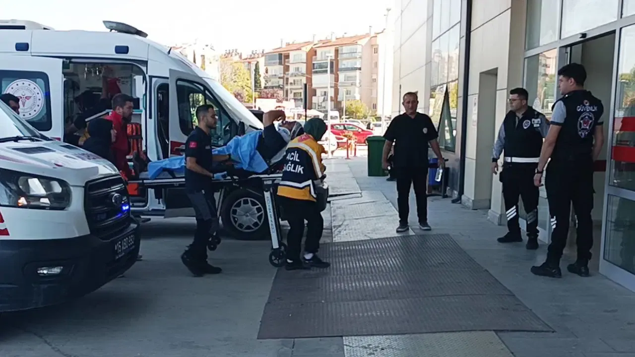 Tarlada levye ve pompalı tüfekli kavga: 3 yaralı